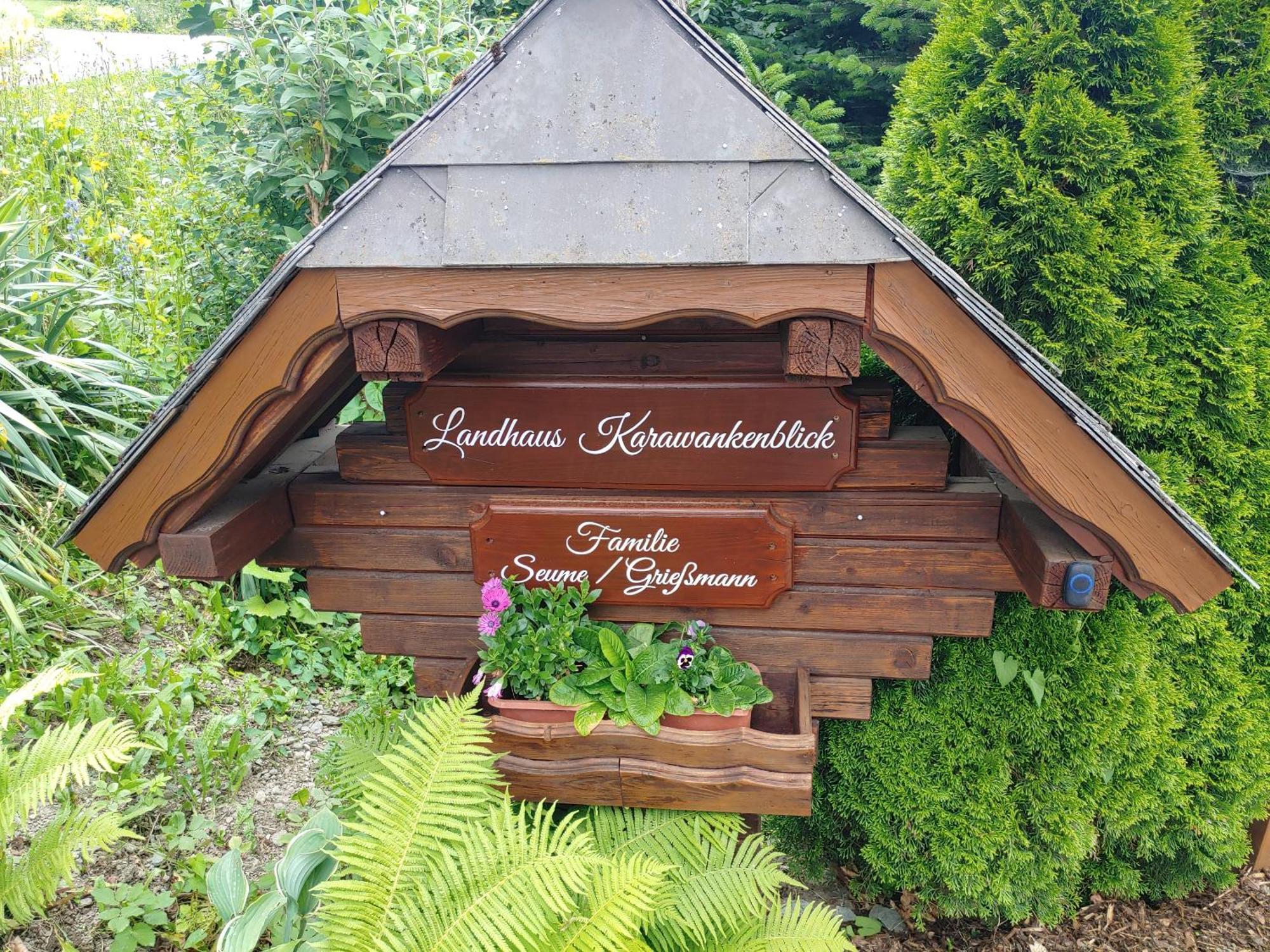 Landhaus Karawankenblick Himmelberg エクステリア 写真